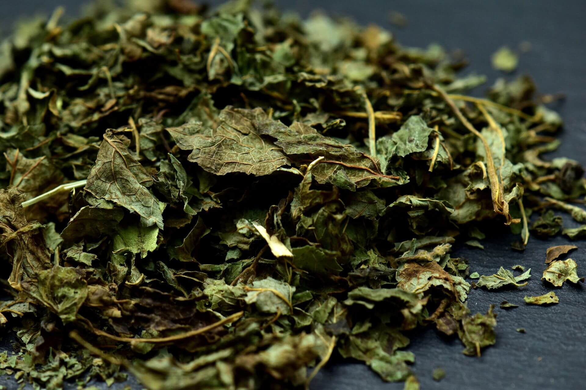 IFF_HS_Our-Products_Ingredients_Lemon-Balm_1