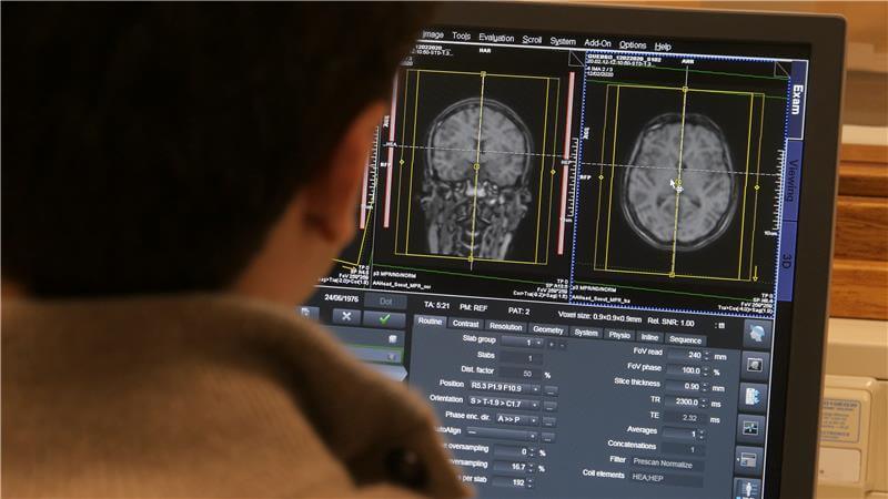 Measuring human response to scent